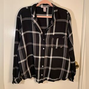 Victorias Secret black/white/pink plaid flannel long sleeve sleep top Size Large